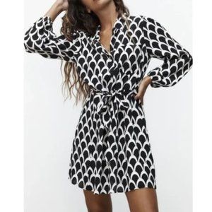 The Short Emelie Dress